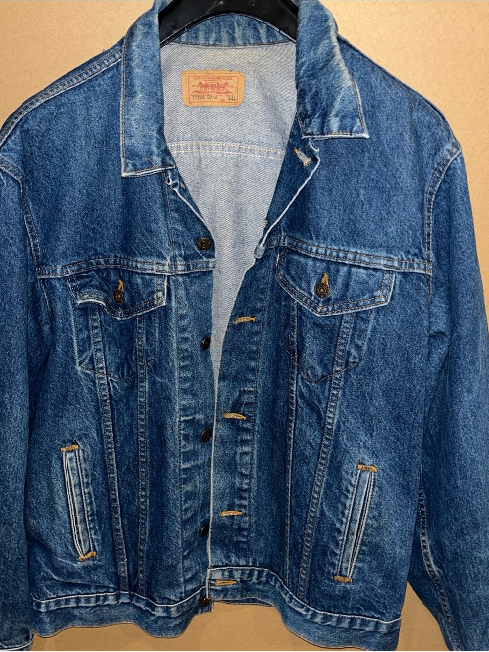 Vintage 80s/90s Levi’s 71506-0216 Denim Trucker Jacket 44L Made USA Great